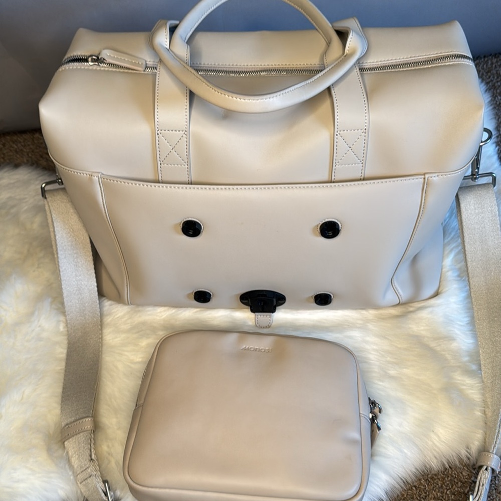 MONOS - Metro Duffle Bag - Ivory - Vegan Leather - Luggage - Great Condition - Picture 10 of 10
